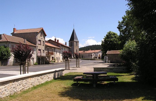 La Chapelle-Geneste Apartment | Apartment for 5 people, in Auvergne, near La Chaise-Dieu