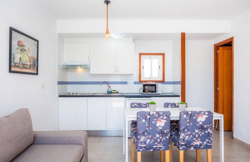 Cala d'Or Apartment | Apartment "Felipe 1-1 vista piscina" with Shared Terrace, Shared Pool & WiFi