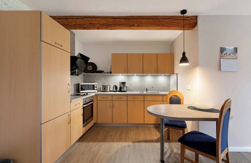 Nordstrand Apartment | Apartment 'Ferienhof Jacobsen 2' with Shared Terrace, Shared Garden and Wi-Fi