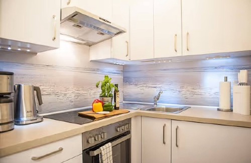 Flensburg Apartment | Apartment 'Ferienwohnung Flensburger Brise' with Balcony and Wi-Fi