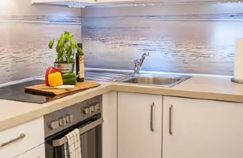 Flensburg Apartment | Apartment 'Ferienwohnung Flensburger Brise' with Balcony and Wi-Fi