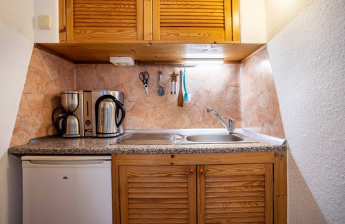 Franken Siedlung Apartment | Apartment 'Ferienwohnung Relax' with Private Terrace, Private Garden and Wi-Fi