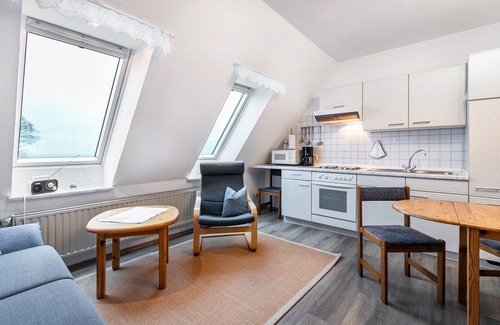 Bordelum Apartment | Apartment 'Ferienwohnung 4 Schwalben' with Shared Garden and Wi-Fi