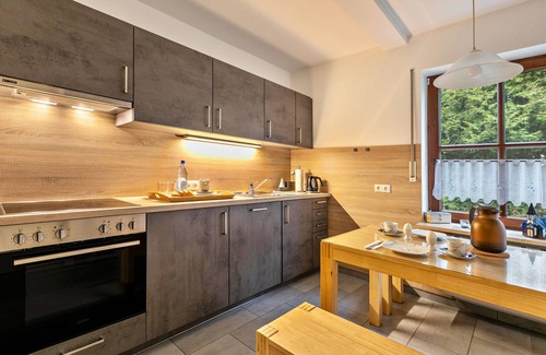 Warwerort Apartment | Apartment 'Fewo Pippert' with Private Terrace, Private Garden and Wi-Fi