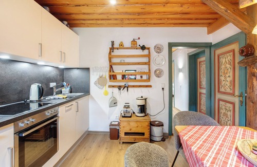 Blasiwald Apartment | Apartment 'Florianshütte' with Shared Garden, Balcony and Wi-Fi
