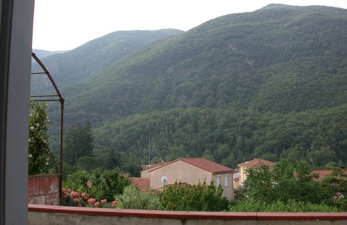 Arles-sur-Tech Apartment | Apartment for 2 people with views of the Belmaig Massif (Mountain)