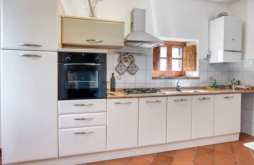 Umbertide House | Apartment 'Girasole ad Antico Casale '700' with Shared Pool & Wi-Fi