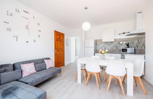 Cala Ferrera Apartment | Apartment 'Gran Sol Family 8' with Shared Pool, Wi-Fi and Air Conditioning