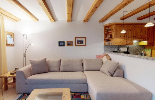 Celerina-Schlarigna Apartment | Apartment house in super convenient location.