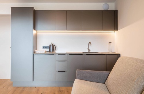 Lagundo Apartment | Apartment Hofer Hof ZIEL with Mountain View, Wi-Fi & Terrace