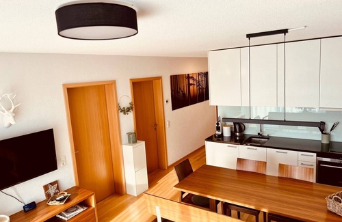 Damuels Apartment | Apartment house Annabelle. Top 1. The Knapp family
