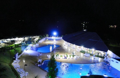 Caldas Novas Apartment | Apartment in Enseada Caldas Novas, access to the Lake and fishing permitted - HotFérias