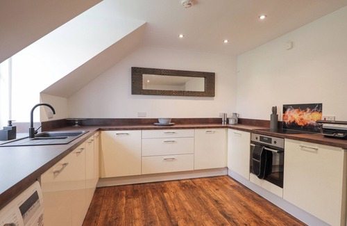 Foyers Cottage | APARTMENT IN FOYERS, pet friendly, with open fire in Foyers