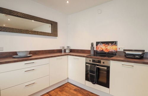 Foyers Cottage | APARTMENT IN FOYERS, pet friendly, with open fire in Foyers