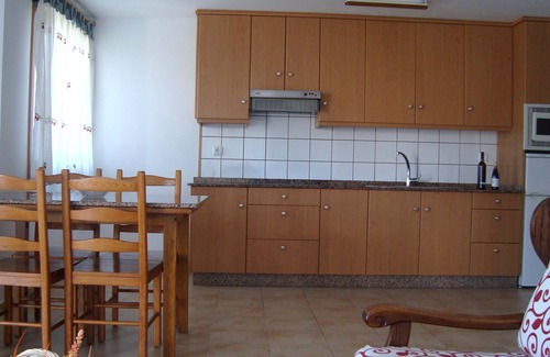 Villalonga Apartment | APARTMENT IN RURAL HOUSE OF SANXENXO, AREA NEAR THE SEA WITH WIFI and FREE PARKING