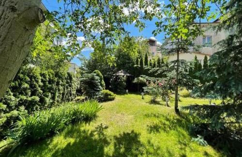 Yavory Apartment | Apartment in Stunning Private House in Green Center District