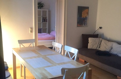 Suedstadt Apartment | Apartment in the south town