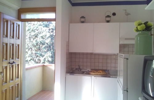 Marcelli House | Apartment in Villetta Passione Marinara near the sea, Terrace, parking space