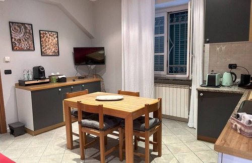 Castellinaldo Apartment | Apartment 'Aperegina' with Private Garden and Wi-Fi