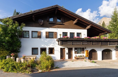 Carezza Apartment | Apartment Karersee with Mountain View, Shared Sauna & Wi-Fi