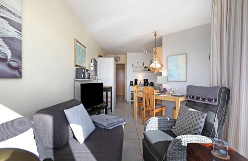 Norderhafen Apartment | Apartment 'Klaar Kiming Eberlein Whg 1' with Private Terrace