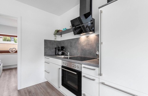 Weddingstedt Apartment | Apartment 'Koll' with Wi-Fi