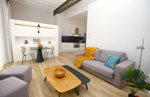 Old Town Apartment | Apartment L´Aguila 1 in the heart of Palma with Wifi, AC, Fully Equipped, Bright