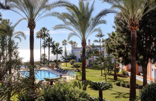 Bahia de Casares Apartment | Apartment La Perla de Marakech 2 with Sea View and Wi-Fi