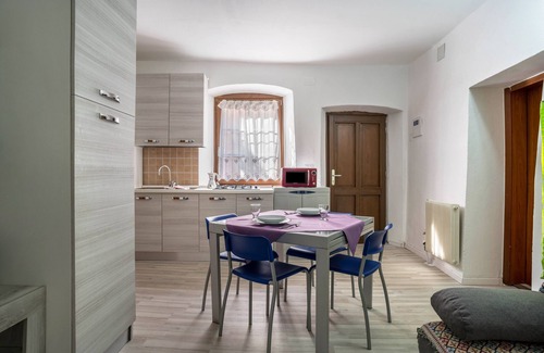 Denno Apartment | Apartment 'La Vecia Casa Apartament' with Mountain View and Shared Terrace