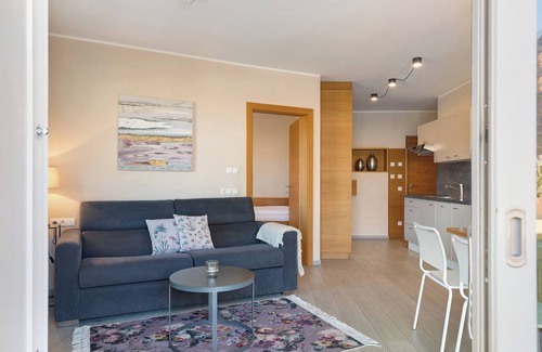 St. Michael/San Michele Apartment | Apartment 'Landhaus Antonius Suite Marius' with Mountain View, garden and Air Conditioning