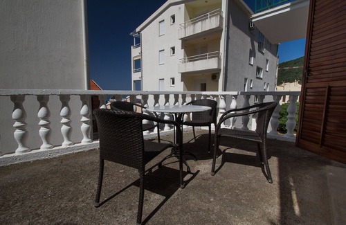 Petrovac Apartment | Apartment Lily ,Perfect Family Place