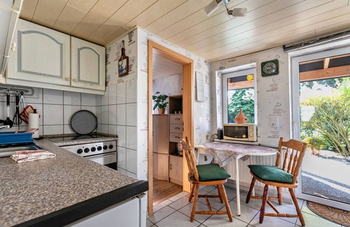 Zentrum Apartment | Apartment 'Lüddes Fischerhuus' with Private Terrace, Private Garden and Wi-Fi