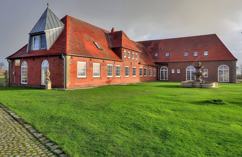 Horsbull Apartment | Apartment 'Maisonette Suite' with Shared Garden and Wi-Fi