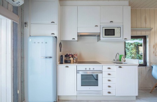 Cee Apartment | Apartment 'Mar No Camiño' with Mountain View, Wi-Fi and Air Conditioning