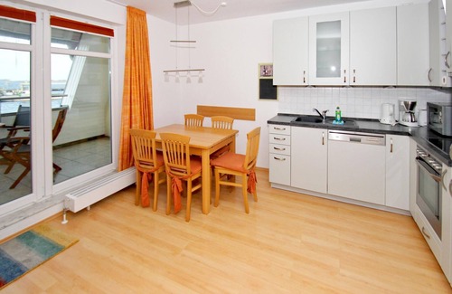 Wiek Apartment | Apartment near the harbor with balcony and sea view - Hafenhäuser Wiek 13