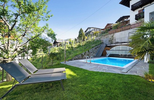 Schenna Apartment | Apartment 'Nelkenstein Frühling' with Mountain View, Shared Pool and Wi-Fi