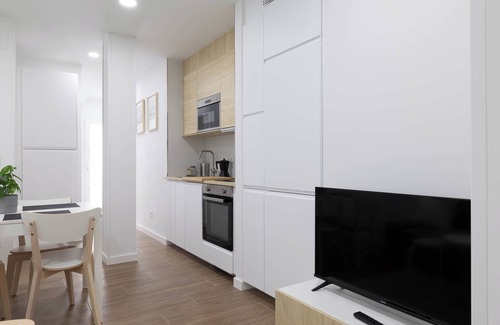 Rates Apartment | Apartment 'Ría De San Cosme Candida' with Mountain View, Shared Garden and Air Conditioning