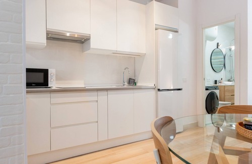 San Carlos-Tartessos Apartment | Apartment 'Ritual Sevilla' with Wi-Fi and Air Conditioning