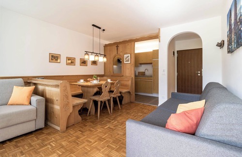 Sarentino Apartment | APARTMENT ROHRER - ZIRMBETT - CASTLE AND SCHOURT VIEW