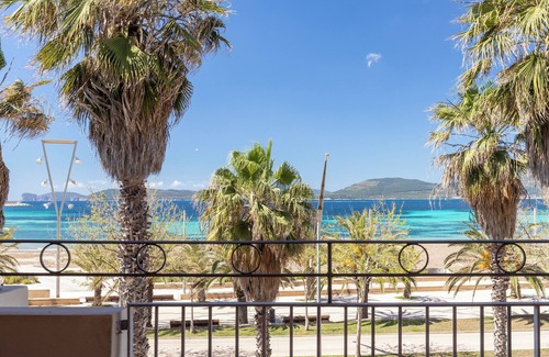 Pivarada Apartment | Apartment "Rosso Marrone" with Sea View, Private Terrace & Wi-Fi