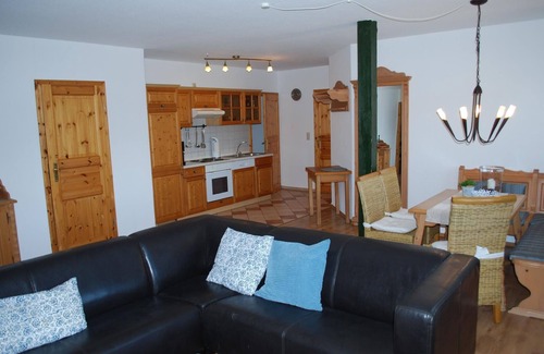 Dargun Apartment | Apartment "Rügen" with communal pool