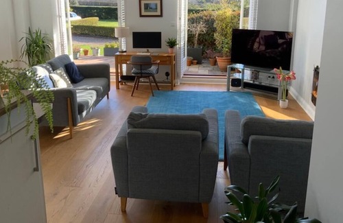 Fareham Apartment | Apartment set in grounds of a country club