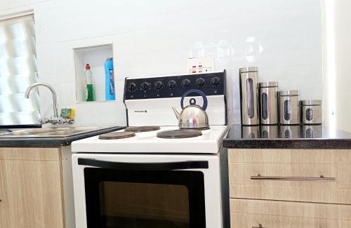 Harare Apartment | Apartment Sleeps 2 with Queen Bed