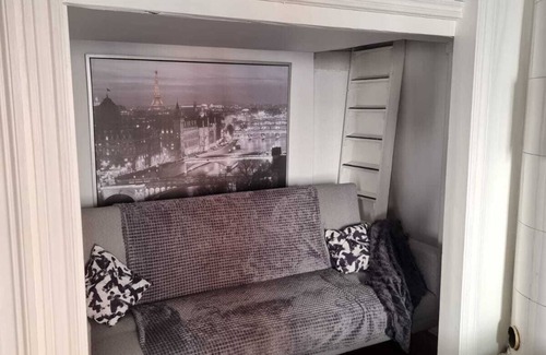 Norrmalm Apartment | Apartment Sleeps 4 Near Shopping Street