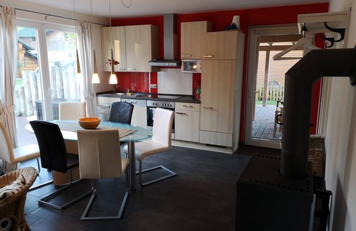 Fuhlendorf House | Apartment "Sonnenterrasse" – Ground Floor Family Retreat