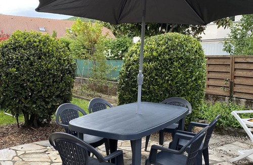 Aix-les-Bains Villa | Apartment T4 76m2 with garden in villa between town and lake