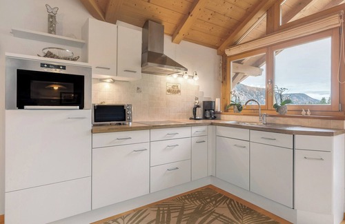 Ega Apartment | Apartment “Thymian - Thalerhof” with Mountain View, Wi-Fi, Balcony & Garden