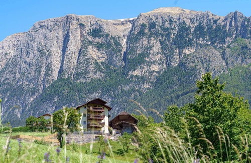 Fie allo Sciliar Apartment | Apartment 'Thymian' with Mountain View, Private Terrace and Wi-Fi