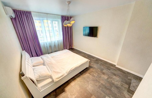 Dniprovs'kyi District Apartment | Apartment Voskresenska 18 , Парковые Озера