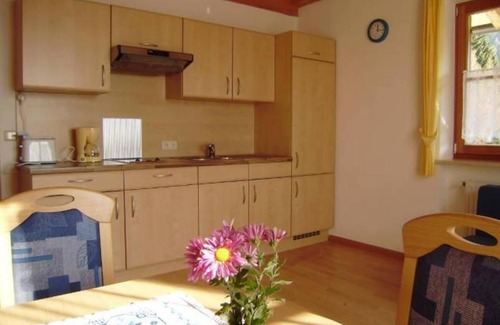 Meltina Apartment | Apartment 'Wald' with Mountain View, Shared Garden and Wi-Fi